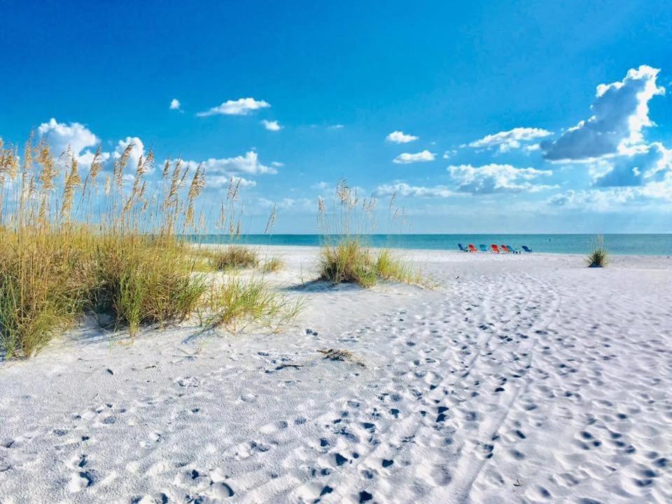 Casa vacanze Siesta Beach Cottage, Sleeps 6, Walk To Beach, Stores, & Restaurants Siesta Key
